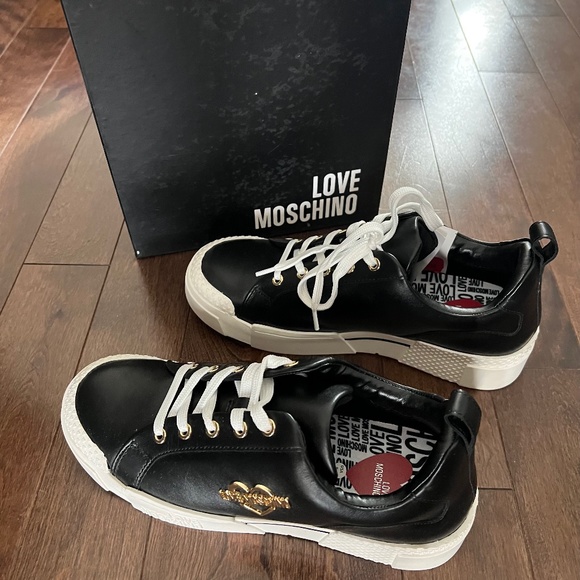 Love moschino heart sneakers online